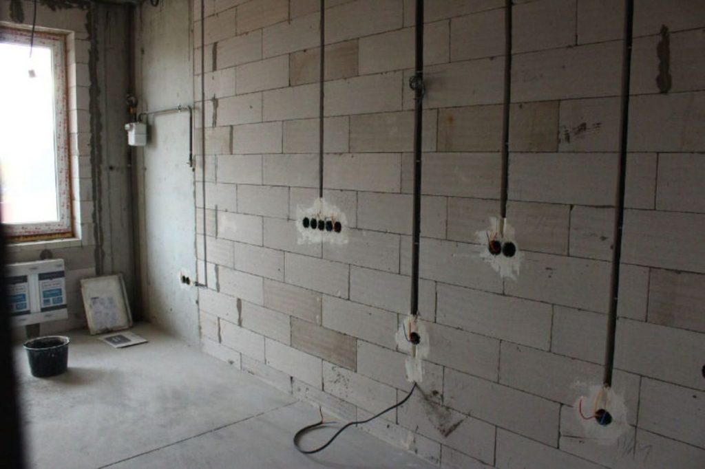 Электромонтажные работы штраборезом Саратов