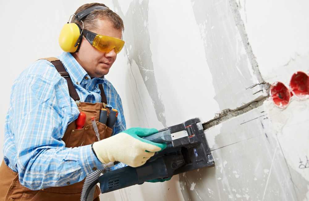 Электромонтажные работы штраборезом